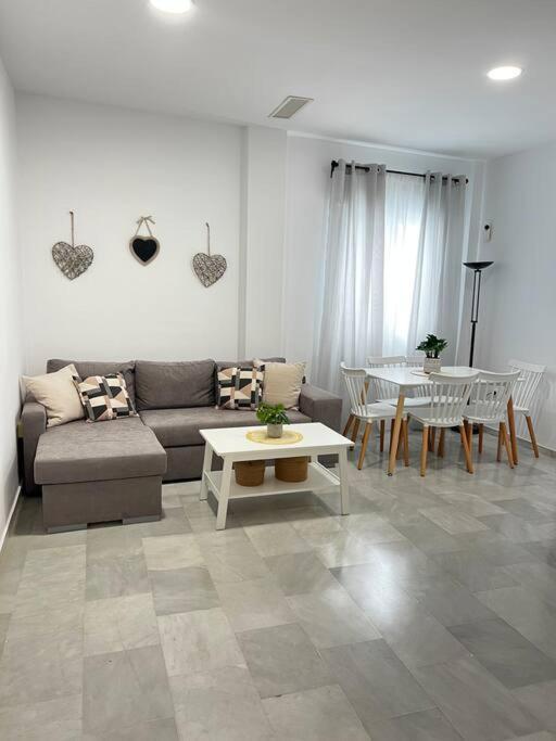A Menos D 1 Min D Plaza Cabildo Apartman Sanlúcar de Barrameda Kültér fotó